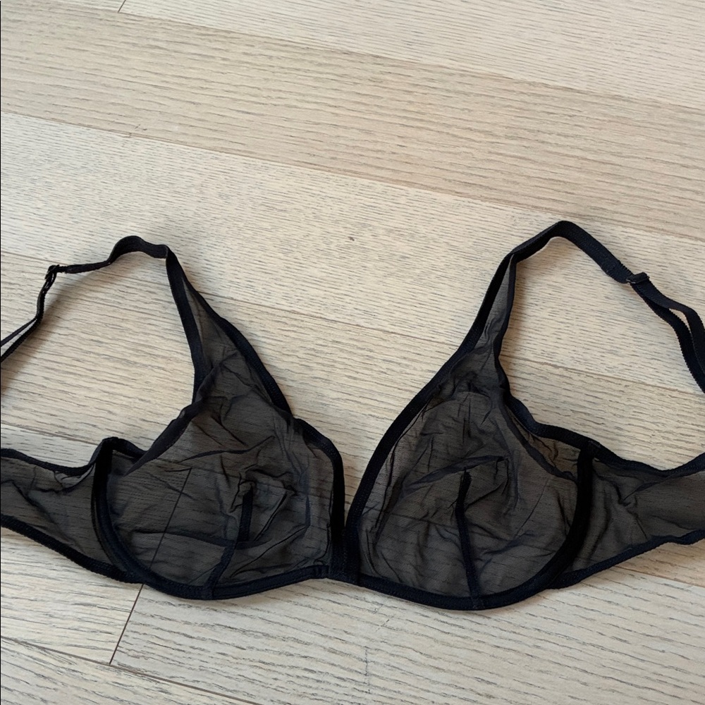 Eres Black and Pink Lace Bras- sz 34C - Picture 8 of 12